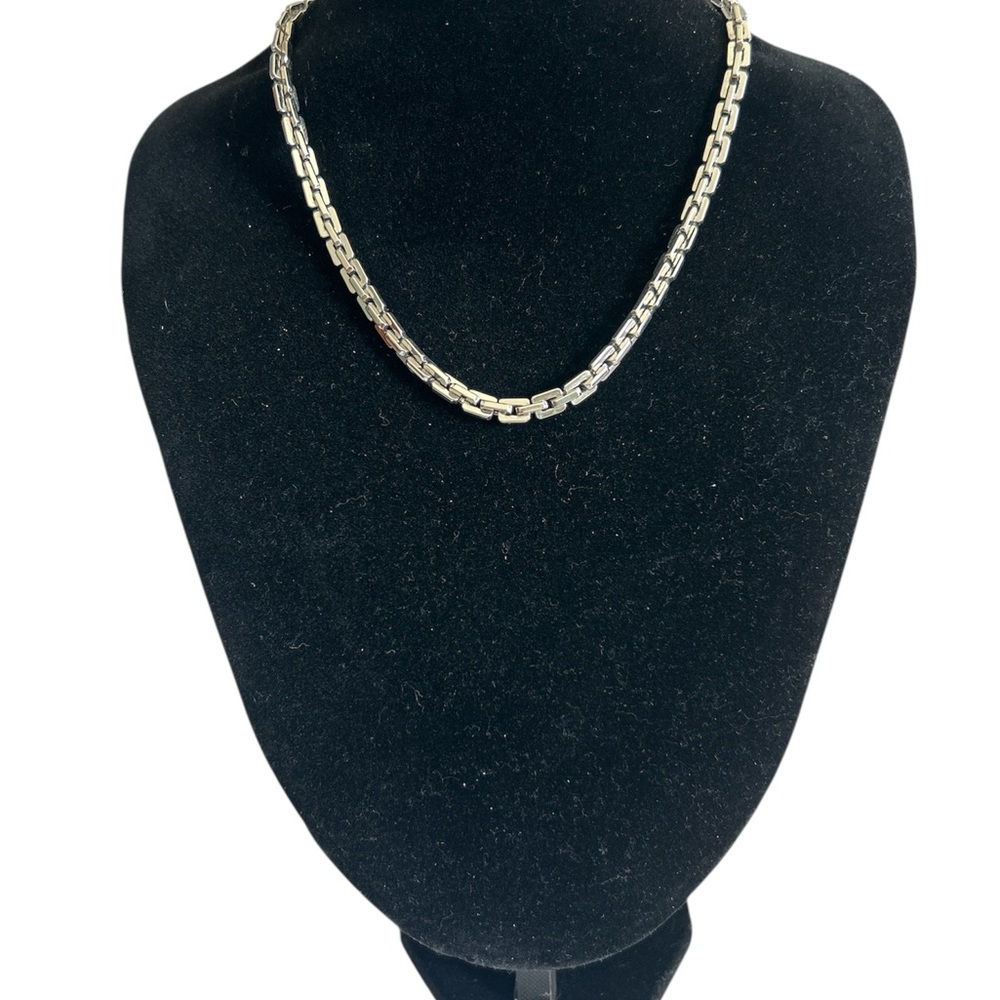 Monet Shiney Silver Tone Repeating Block Style Choker Necklace